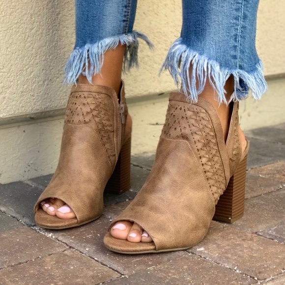 Buckle Shoes - NIB Tan Peep Toe Slingback Stitched Detail Bootie